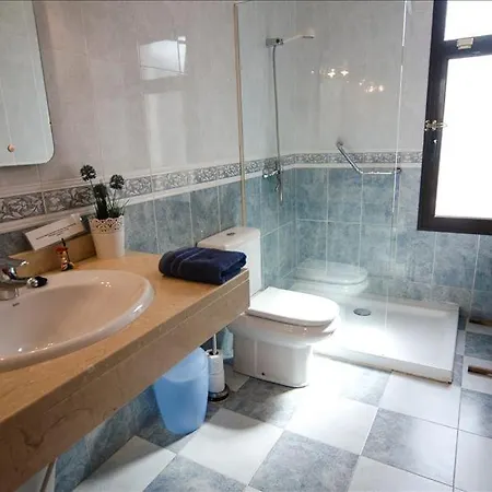 Villa In Playa Blanca Sleeps 4 Includes Swimming Pool And Wifi *